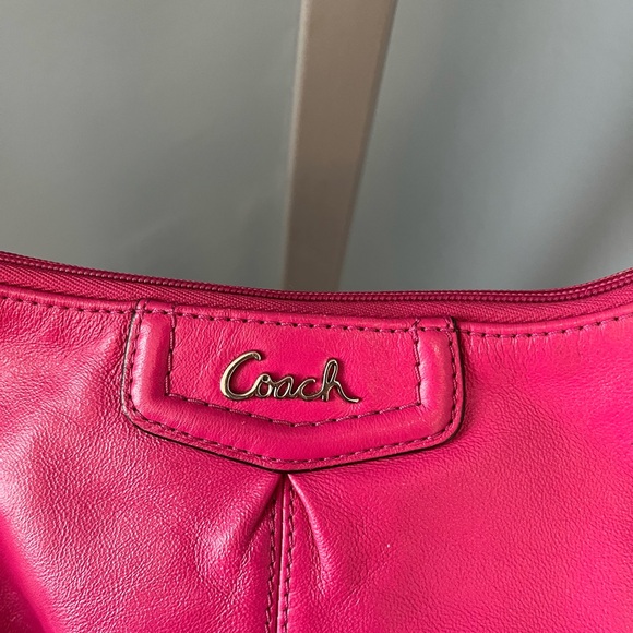 Coach Ashley Sling Pack Crossbody Bag - Picture 6 of 6